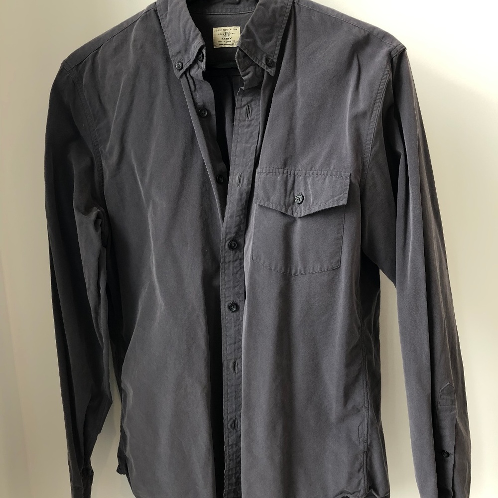 Men's Small Gray classic casual button up